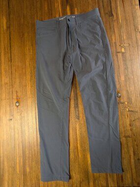 Western Rise Mens Pants Size 33x 32/34 Gray